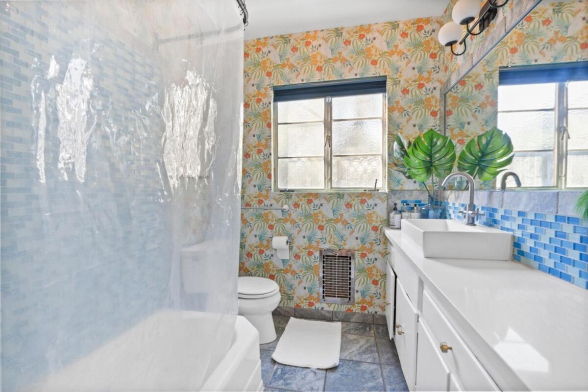 La Style Retreat Near Hollywood Sign & Star Alley Ferienhaus